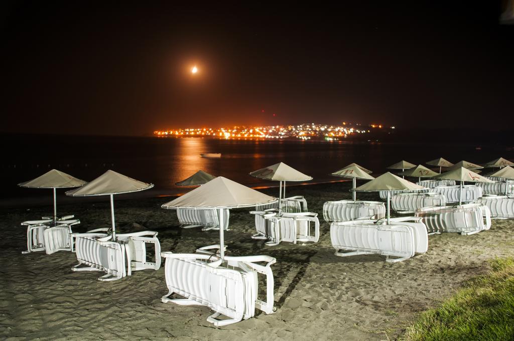 Mali Beach Aparthotel Siğacık Bagian luar foto