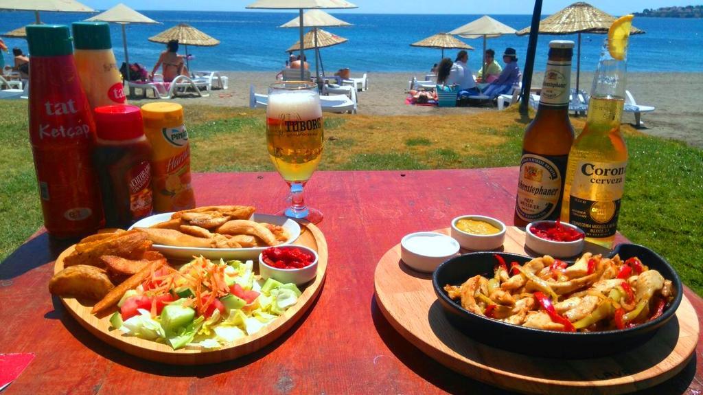 Mali Beach Aparthotel Siğacık Bagian luar foto