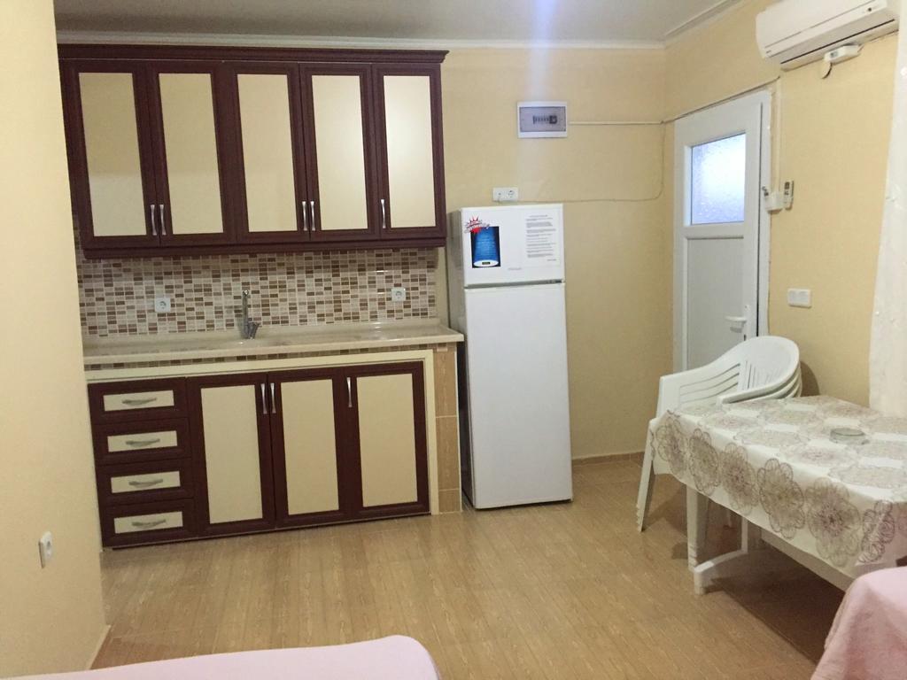 Mali Beach Aparthotel Siğacık Ruang foto